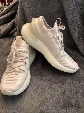 Under Armor Phantom Unisex Athletic Sneakers - Womens 10, Men’s 8.5